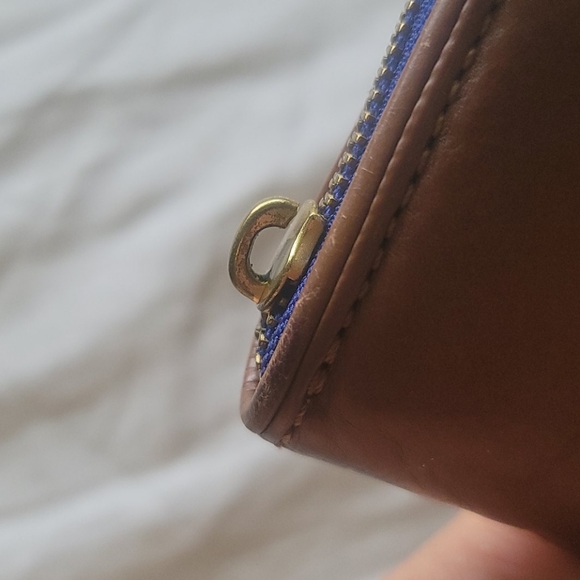 Marc by Marc Jacobs Leather Wallet - Picture 6 of 8